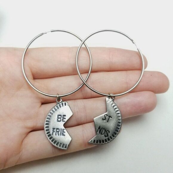 Vintage Best Friend Charm Hoop Earrings, Silver Tone, Dangle, Friendship - Picture 1 of 6